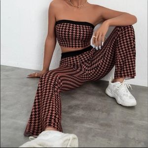 ♥️Cute Shein outfit - flare pants and halter top - nwot